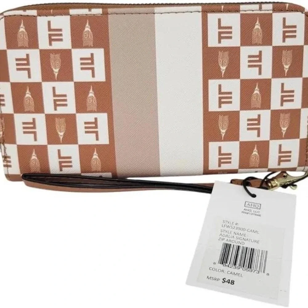 NWT‎ London Fog Wallet